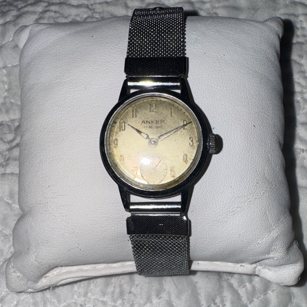 Vintage Anker 17 rubies Silver Watch with Cream Dial (selling as it is)